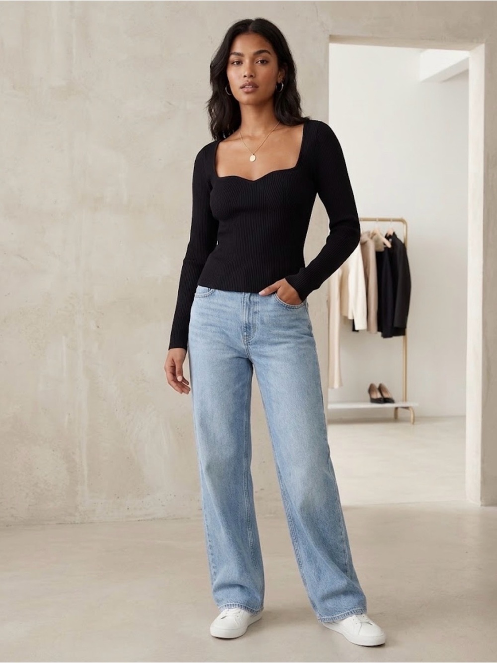 Babaton Aritzia Sculpt Ribbed Knit Sweetheart Longsleeve Casual Top Black Size L
